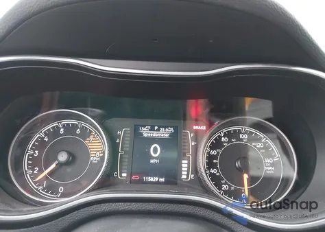 2019 Jeep Cherokee Latitude Plus 4X4 из США, поврежденный, VIN 1C4PJMLX0KD289663